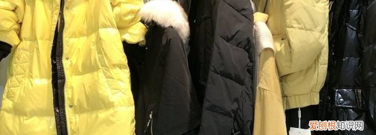 羽绒服放滚筒洗衣机里洗跑羽绒了 ，羽绒服可以用滚筒洗衣机脱水吗?？