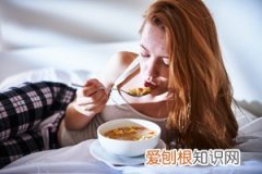 奶积住后有硬块怎么办 ，积奶有很大的硬块红肿