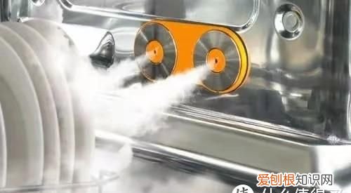 省水省电洗得快买哪款洗碗机 家用洗碗机什么烘干方式好