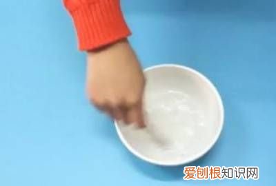 翻毛皮鞋怎样去污 ,翻毛皮鞋脏了怎么办?怎么清洗翻毛皮鞋??