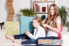 孩子晚上一到晚上就发烧，小孩到了晚上就发烧是怎么回事？