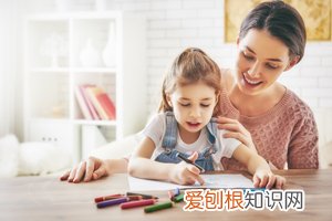 小孩老眨眼反反复复是什么原因呢吃什么药,小孩老是眨眼翻眼是怎么回事?