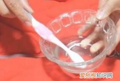 太空棉的衣服怎么清洗才干净 ，太空棉的衣服怎么清洗视频？