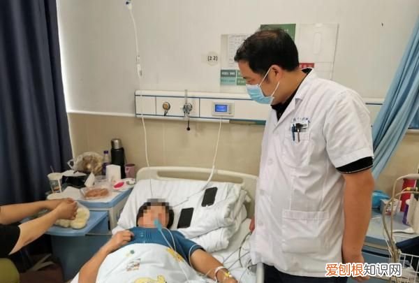 安徽一对夫妇家中被杀害,一对夫妻洗澡双双中毒