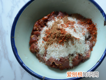 粉蒸牛肉的做法，川味粉蒸牛肉的家常做法
