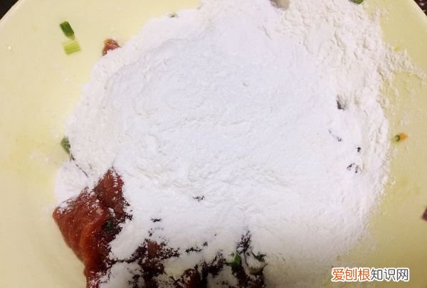 粉蒸牛肉的做法，川味粉蒸牛肉的家常做法