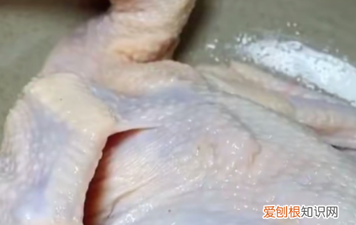 怎样用电饭煲焖鸡，简单好吃的电饭煲焖鸡怎么做