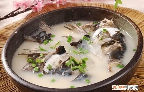 鱼头豆腐汤怎么做最好吃 ,鱼头豆腐汤怎么做又浓又白又不腥?