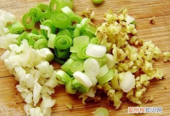 鱼头豆腐汤怎么做最好吃 ,鱼头豆腐汤怎么做又浓又白又不腥?