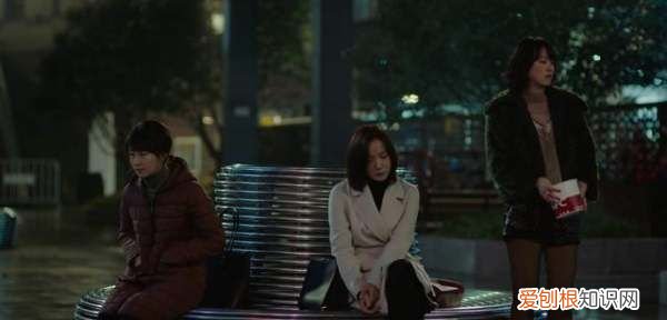 背光抓走的人讲的什么，电影名:《被光抓走的人》