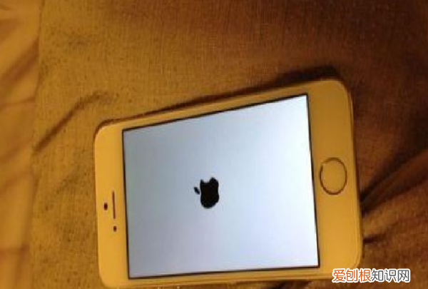 ios3验证更新一直失败，苹果7正在验证更新卡住了