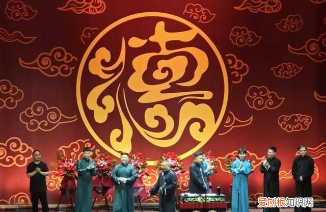 郭德纲携小儿子露面！8岁安迪身高瞩目撞脸于谦，全家已定居天津