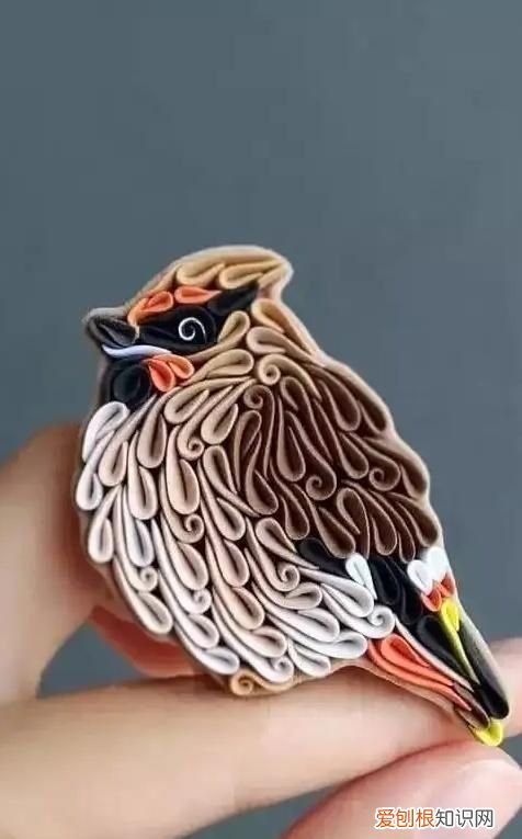 附赠8张精美彩色折纸 可爱的小动物折纸