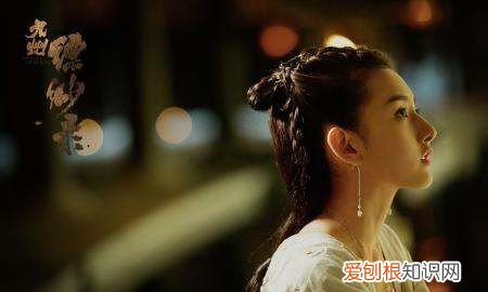 抖音的热门小说怎么找，怎么搜索当前最热门的小说