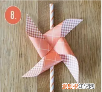 怎么用纸折风车，如何用纸折风车视频
