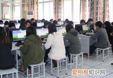 C语言是什么,c语言编译程序属于系统软件吗