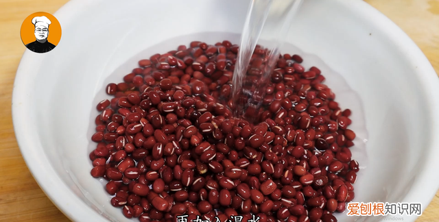 煮红豆时不要直接下锅煮,红豆软烂开花的做法
