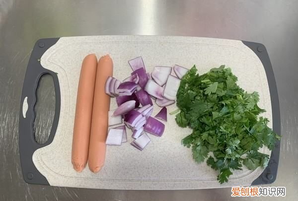 烤冷面做法教程，烤冷面的做法视频