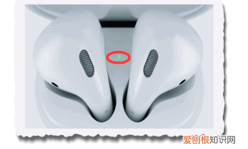 苹果耳机充电盒如何显示已经充满
