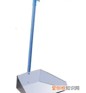 和扫把配套的叫什么，跟扫帚一起搭配使用的那东西叫啥名字