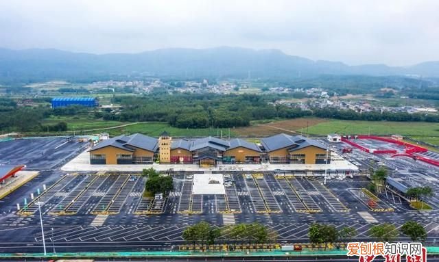 开阳梁金山服务区