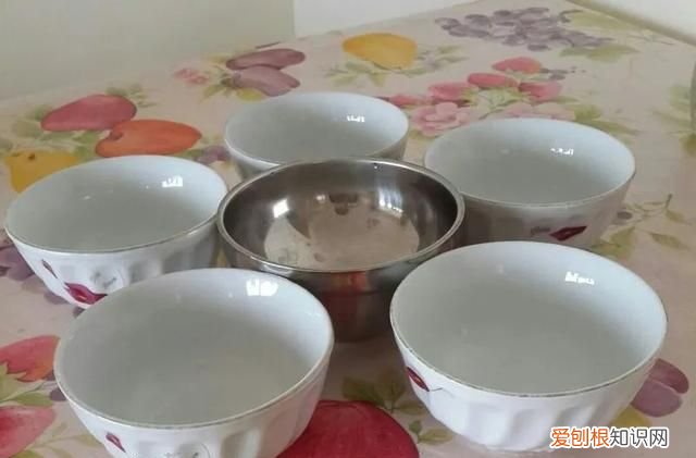 四川宜宾凉糕特色小吃,宜宾特色小吃红糖凉糕的制作方法