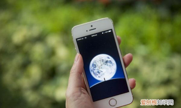 朋友圈删光有一条线,朋友圈全部删了,别人看见是一条线吗