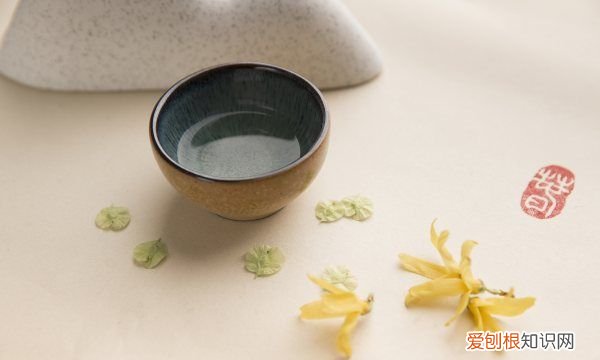 如何挑选宣纸,宣纸怎么区别生,半熟或熟宣,哪种不咽墨?