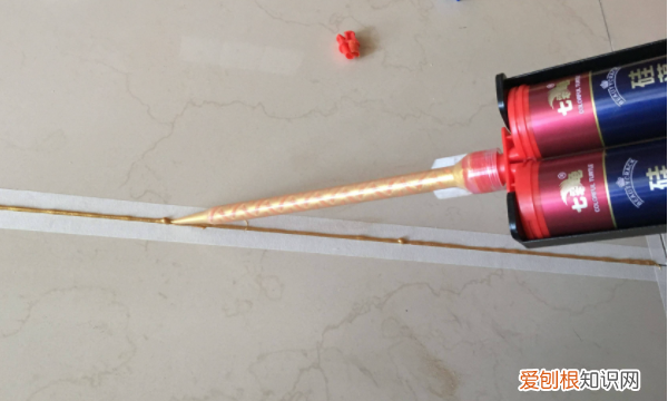 美缝的最佳时间，瓷砖美缝什么时候做最好?需要注意些什么?_美缝剂