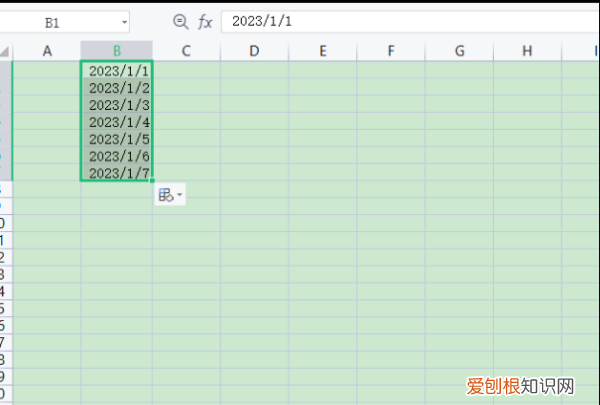 表格日期怎么自动递增
