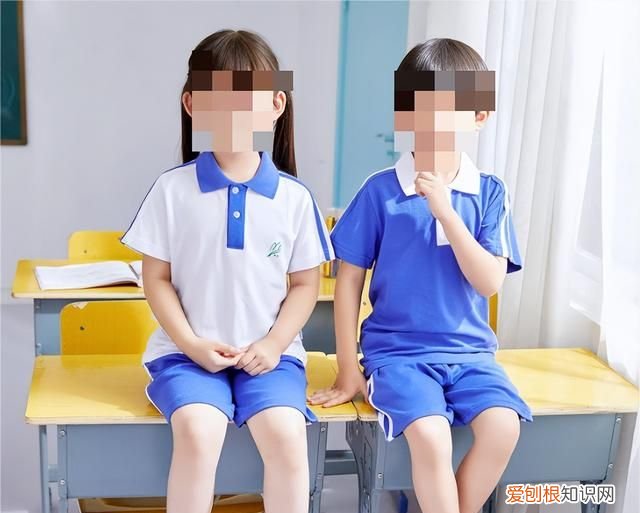 江西哪所学校强制购买2300元校服