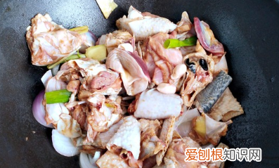 炒鸡的做法 最正宗的做法，炒鸡的做法最正宗的做法视频