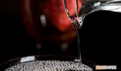 酱香型白酒和浓香型白酒的区别,酱香型白酒与浓香型白酒有啥区别