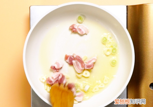 回锅肉有哪些配菜,回锅肉和什么菜炒最好