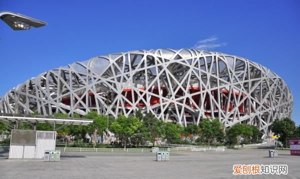 鸟巢几点开灯,鸟巢几点亮灯夏季