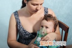 小孩得了耳石症有什么症状，孩子得了耳石症怎么办？