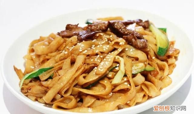 广东酒店湿炒牛河的正宗做法