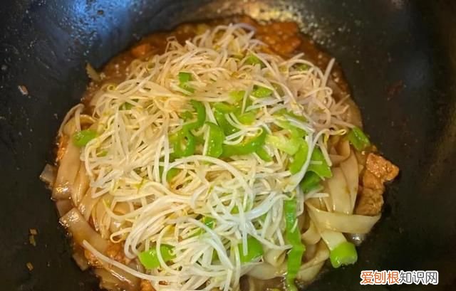 广东酒店湿炒牛河的正宗做法