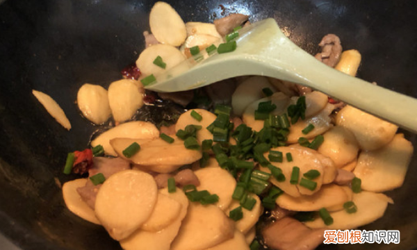 茨菇炒之前要焯水