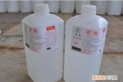 被泼硫酸怎么办，被泼硫酸第一时间怎么办