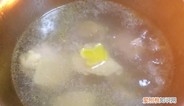 雪莲果排骨汤的做法，雪莲果能煲排骨汤吗