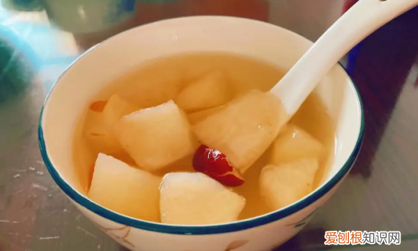 冰糖雪梨做法,冰糖雪梨水怎么煮