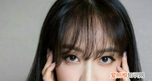 如何使刘海不翘起来,刘海翘起来了怎么弄下去在学校