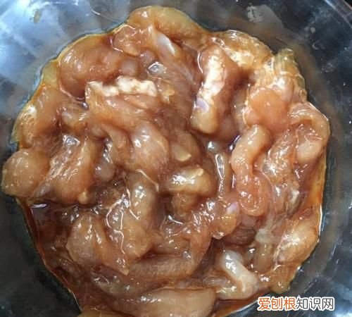 腌鸡胸肉要多久,鸡肉大概要炒多久