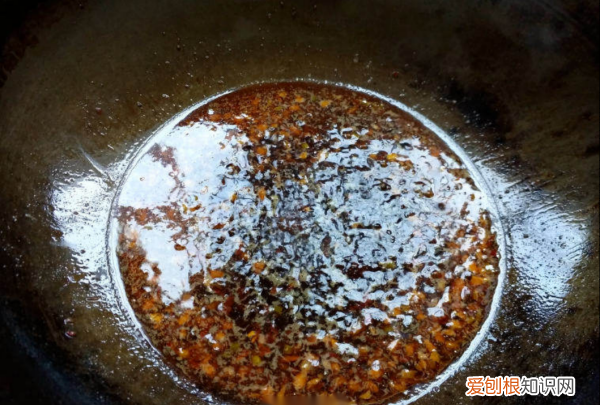 如何做家常红烧鲈鱼，红烧鲈鱼的做法怎么做最好吃视频