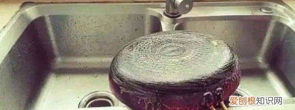 锅灰内部怎么去除小妙招，锅底的黑灰怎么样快速去除