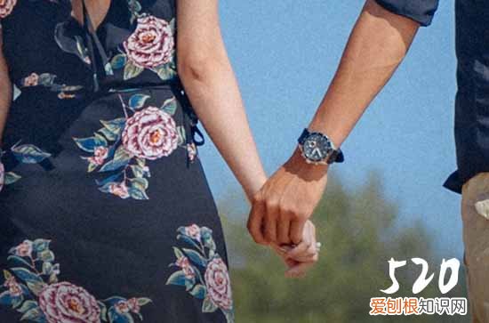 表达爱情的古诗词经典句子 表达爱情的古诗词名言名句大全
