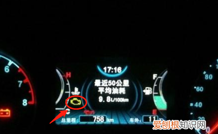 汽车警示灯标志图解,车上出现油壶的标志是什么意思