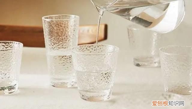 各种杯子用日语怎么说 日语中的杯子和水桶的区别