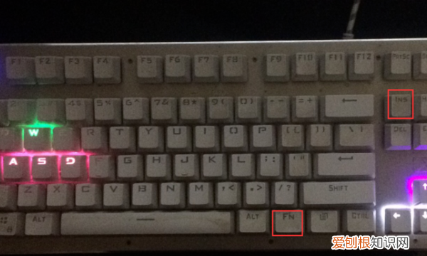 机械键盘怎么切换灯光，机械键盘怎么调节灯光模式